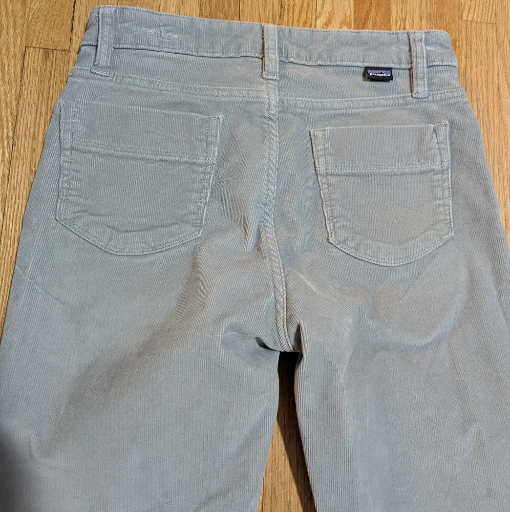 Patagonia Organic Cotton Fitted Corduroy Pants Size 26 Light Gray